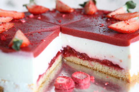jogurtová "panna cotta" s jahodami